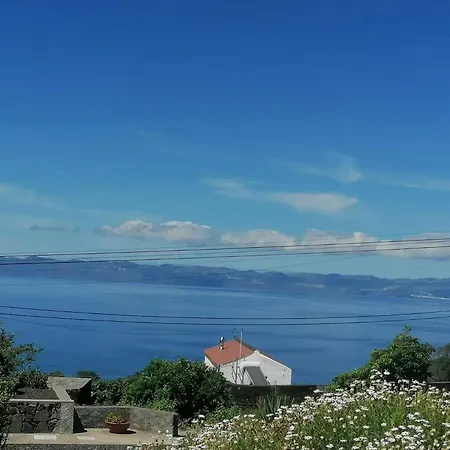 펜션 Comfortable House With Sea View In