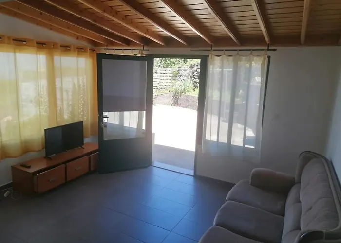 Comfortable House With Sea View In * São Roque do Pico