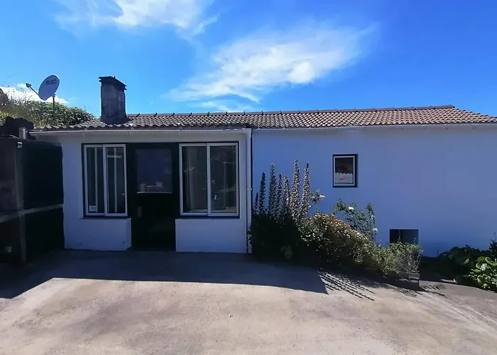 Comfortable House With Sea View In *