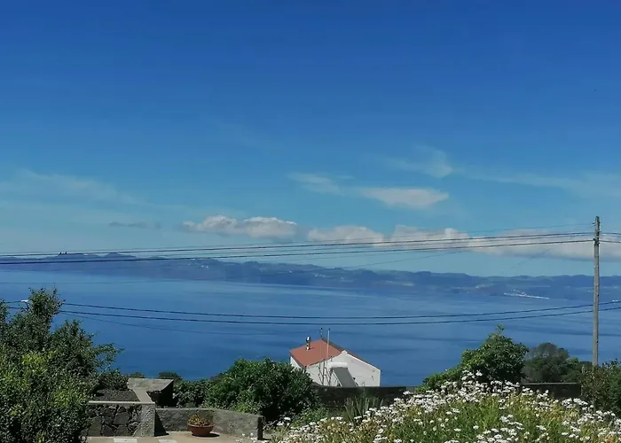 Nyaraló Comfortable House With Sea View In