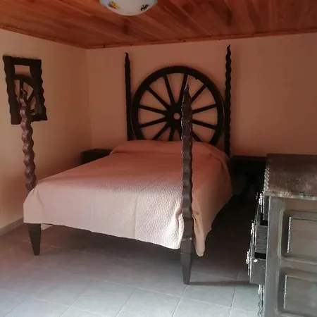 Comfortable House With Sea View In